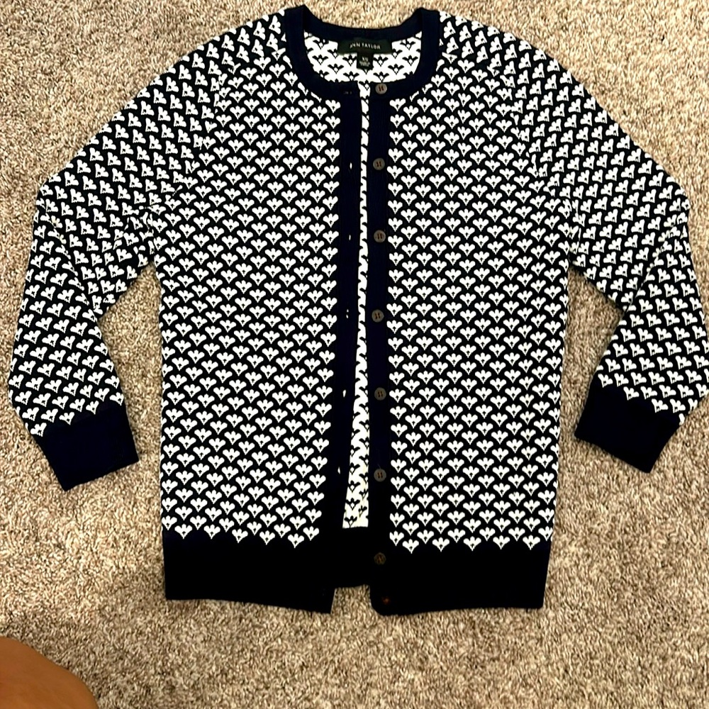 Ann Taylor knit cardigan